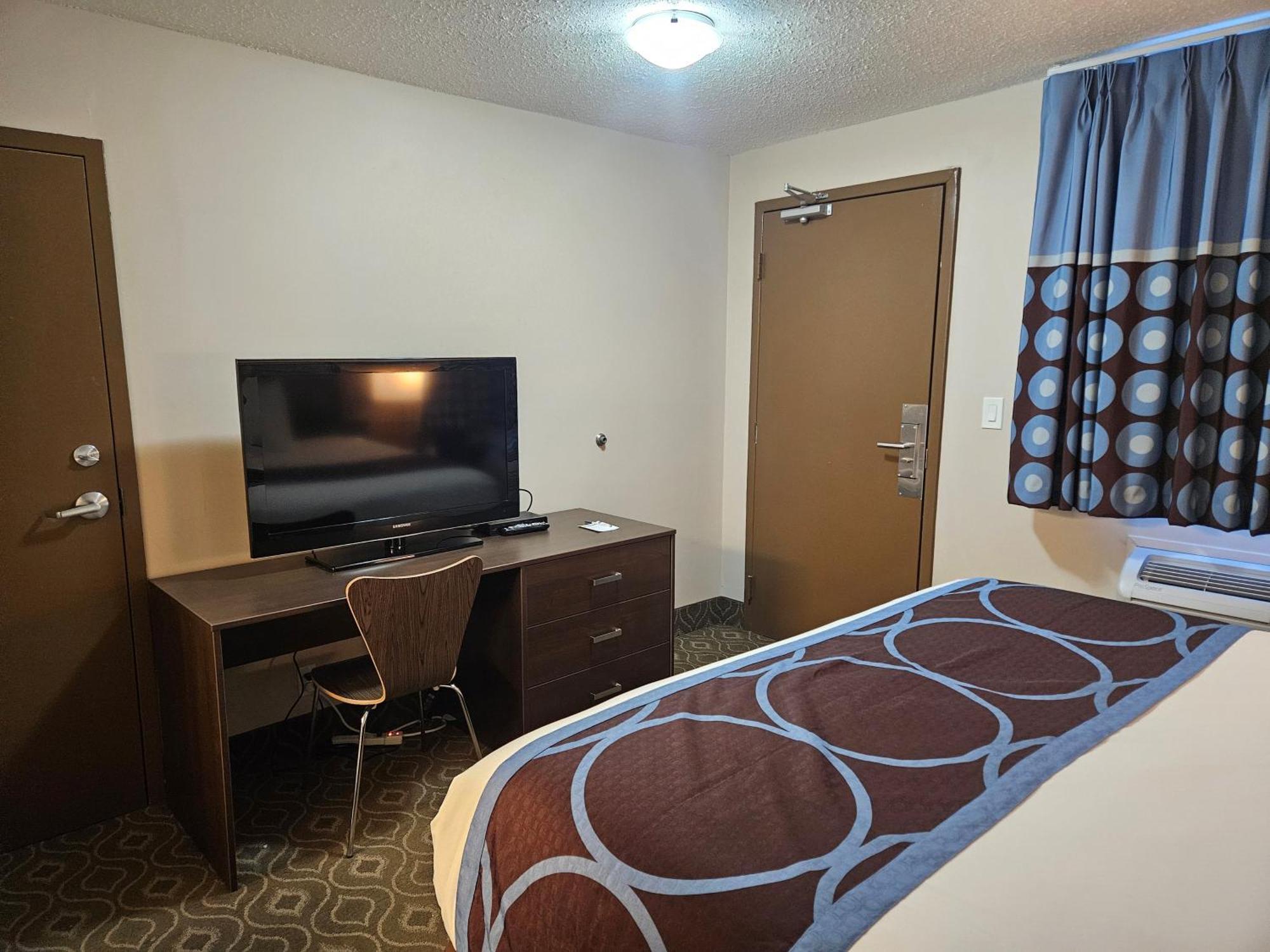 Super 8 By Wyndham Hotel Spruce Grove