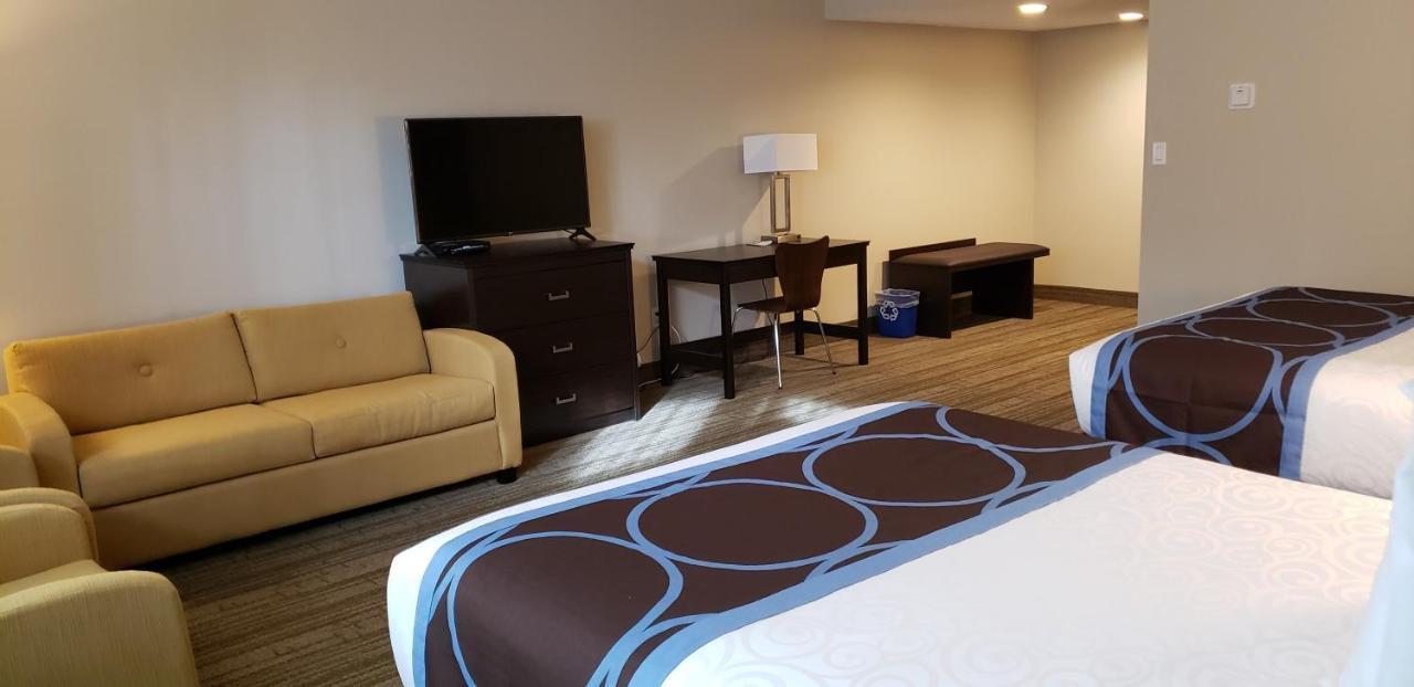 Super 8 By Wyndham Hotel 3*